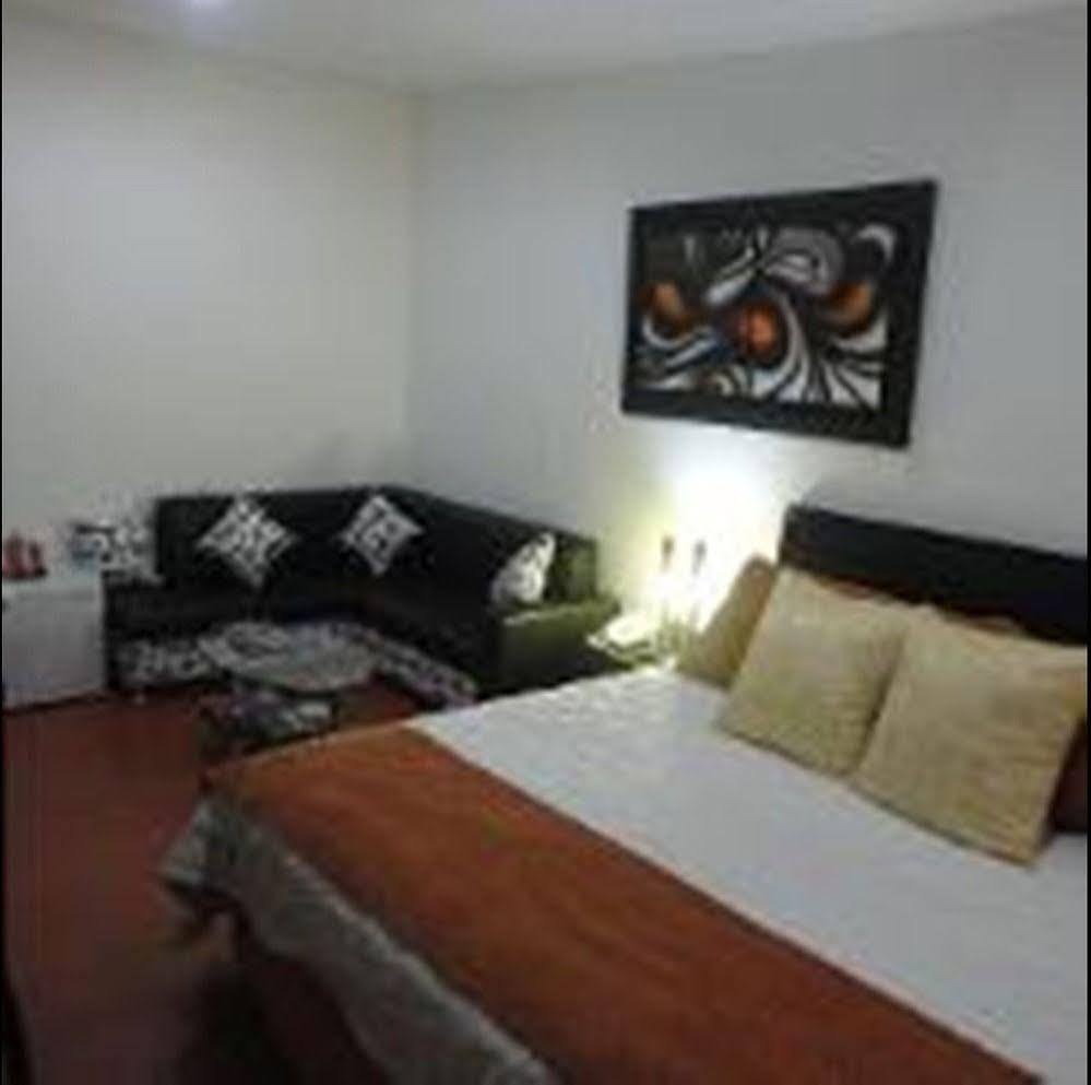 Hotel Palermo Suite Pasto Bagian luar foto